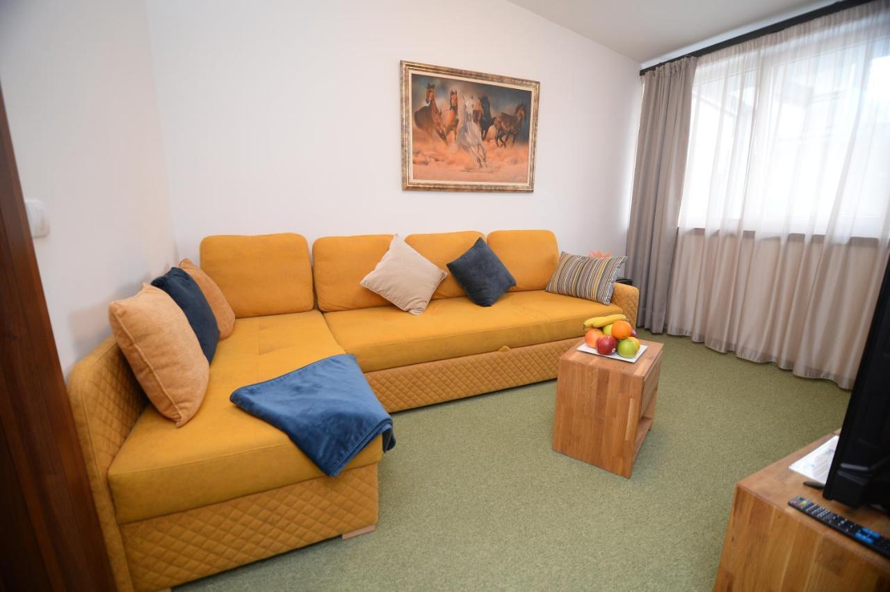Apartmani Carolija Lucani Zewnętrze zdjęcie