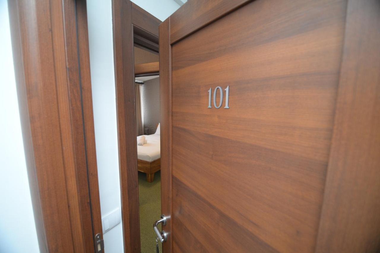 Apartmani Carolija Lucani Zewnętrze zdjęcie