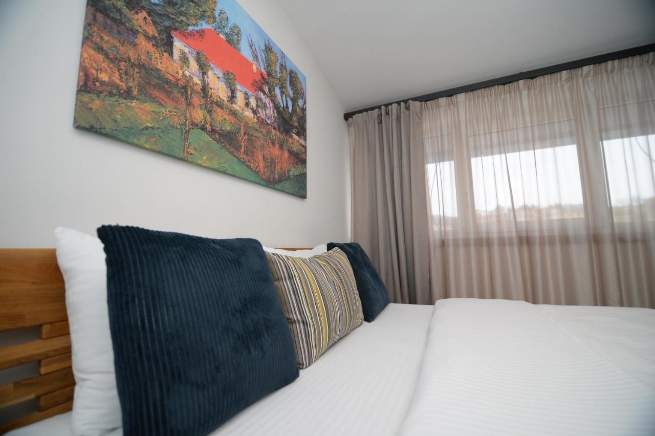 Apartmani Carolija Lucani Zewnętrze zdjęcie